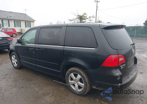 2010 Volkswagen Routan Se z USA, uszkodzony, nr VIN 2V4RW3D17AR272424